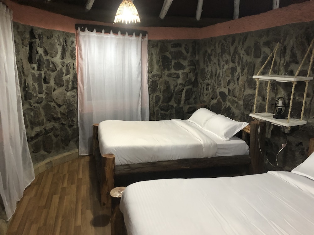 Deluxe Cottage, 2 Queen Beds photo 2