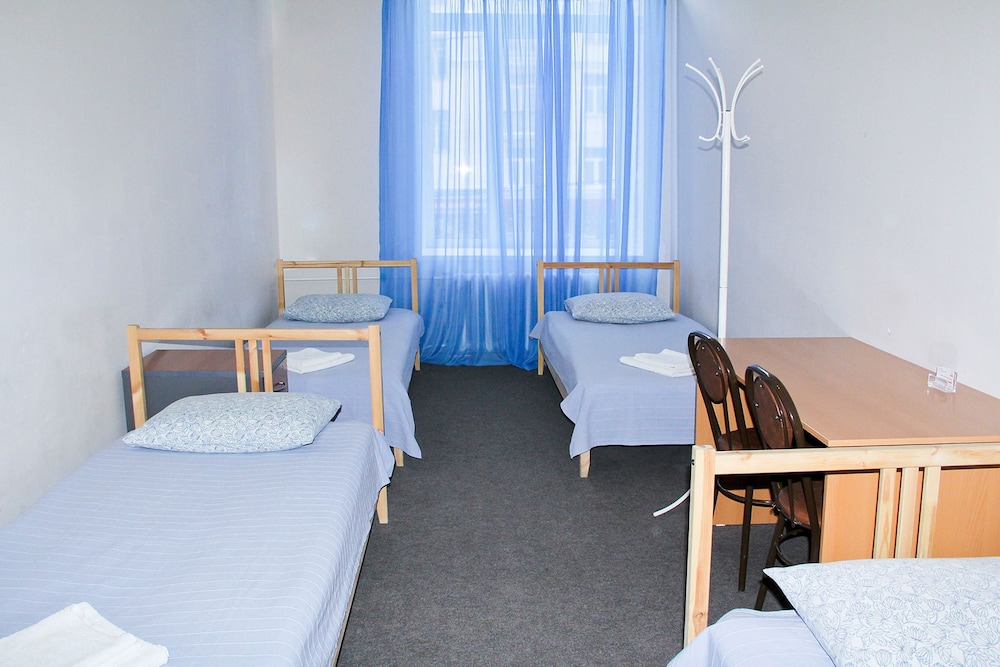Shared Dormitory, Men only (4 People) photo 2