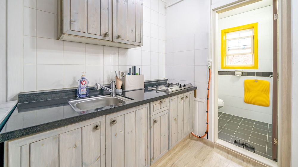 Basic Room, 1 Bedroom (Danmi) - Photo 7