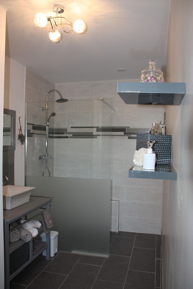 Classic Double Room, 1 Bedroom, Non Smoking, Private Bathroom photo 3