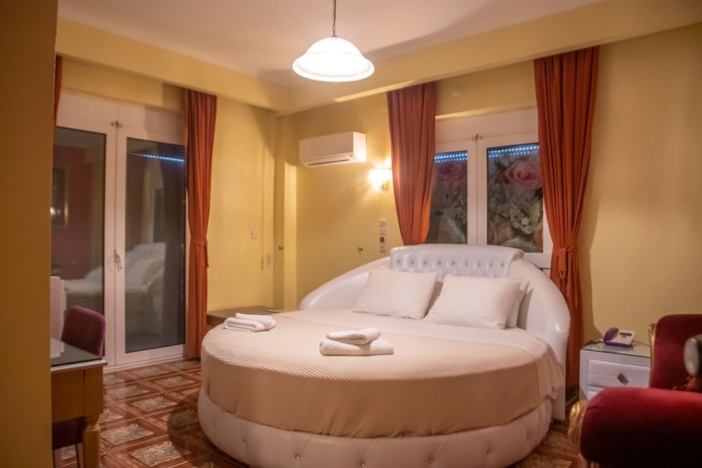 Deluxe Double Room, 1 King Bed, Sea View