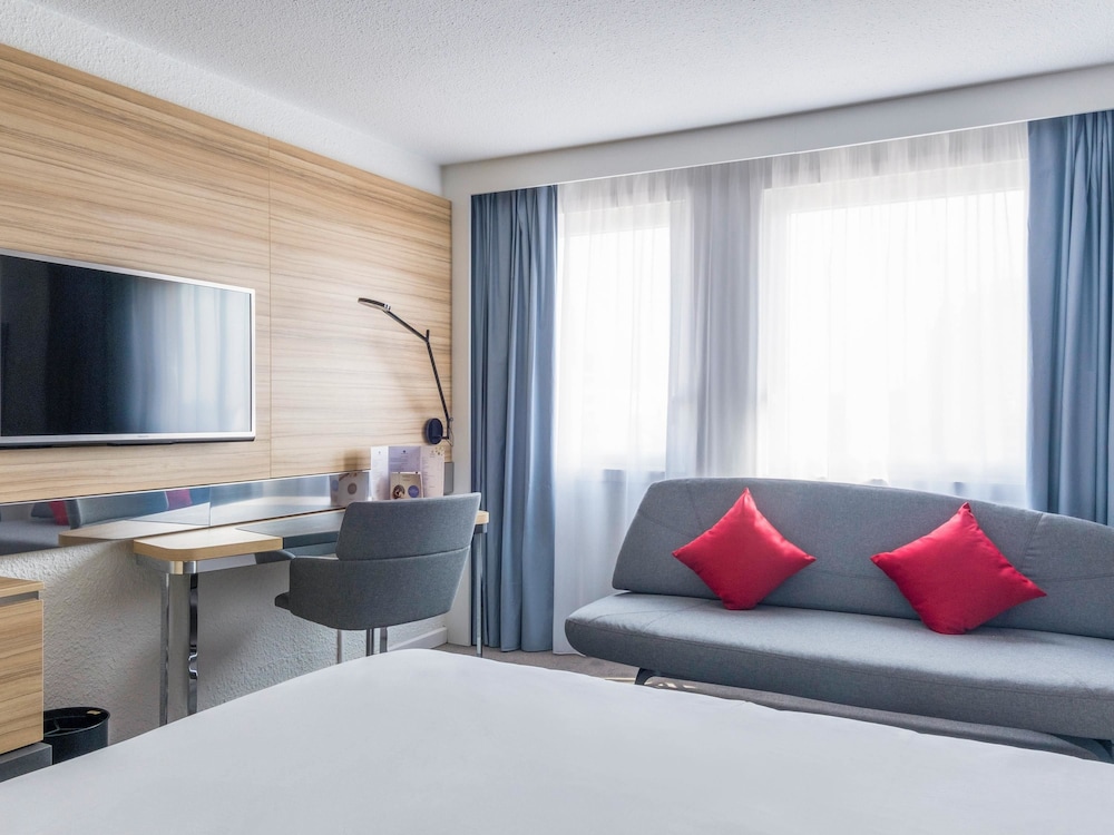 Executive Room, 1 Queen Bed with Sofa bed photo 3