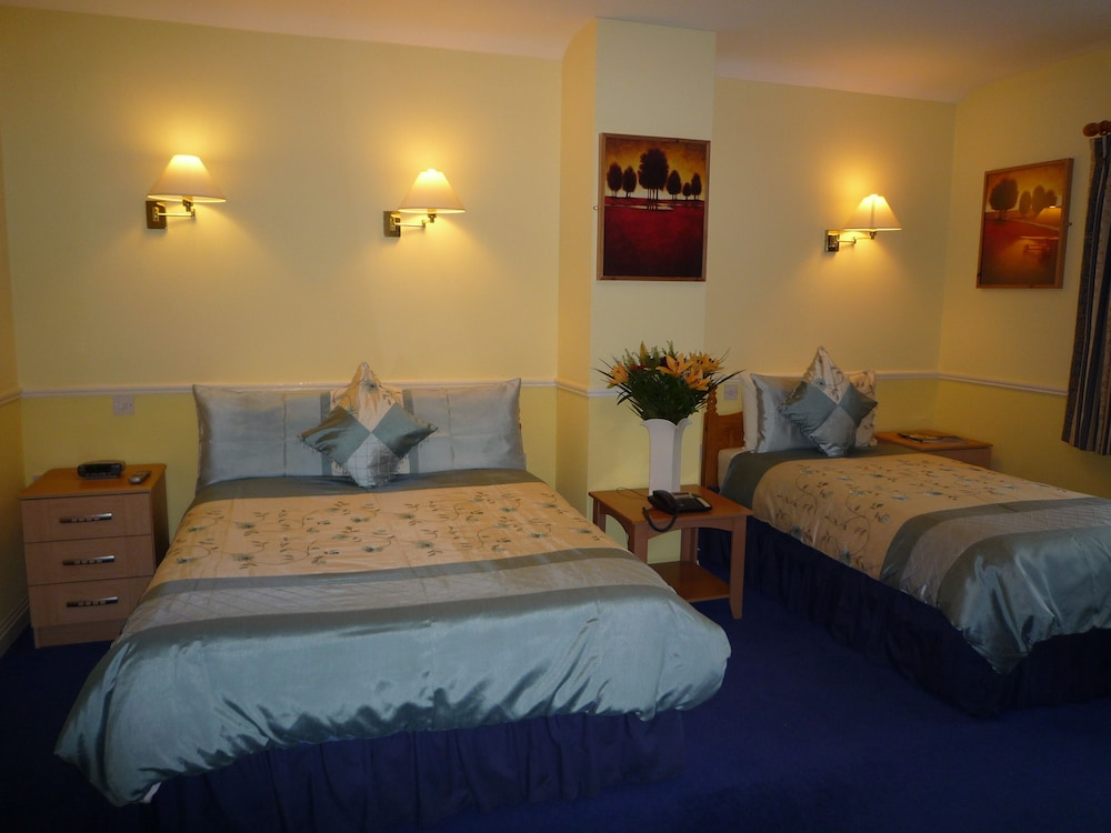 Triple Room (Double & Single Room Only) photo 2