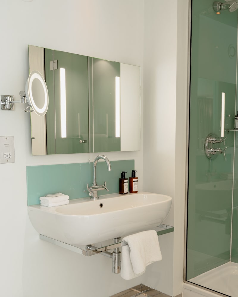 Most Enviable Double Room - Photo 7