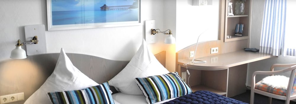 Deluxe Double or Twin Room - Photo 1