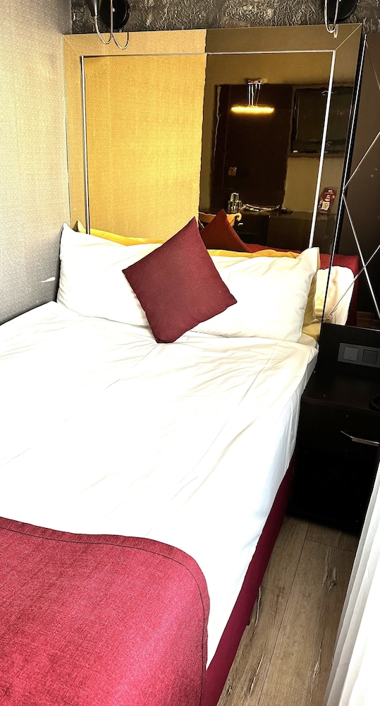 Economy Room photo 3