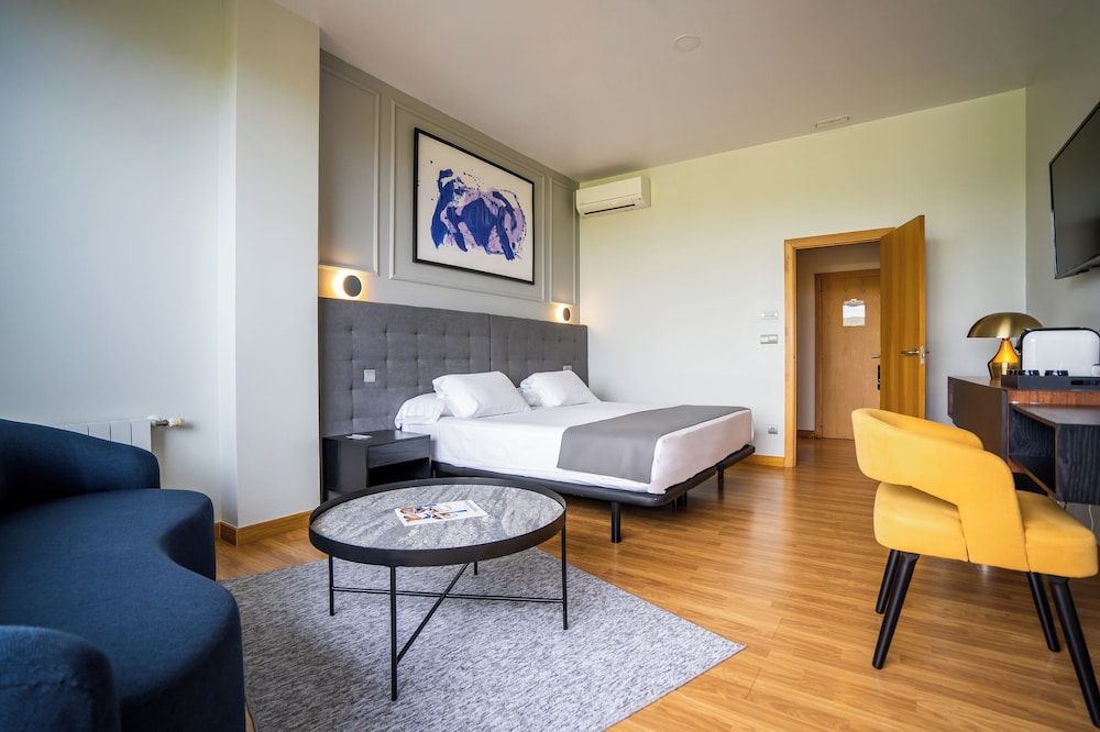 Superior Room (Individual)
