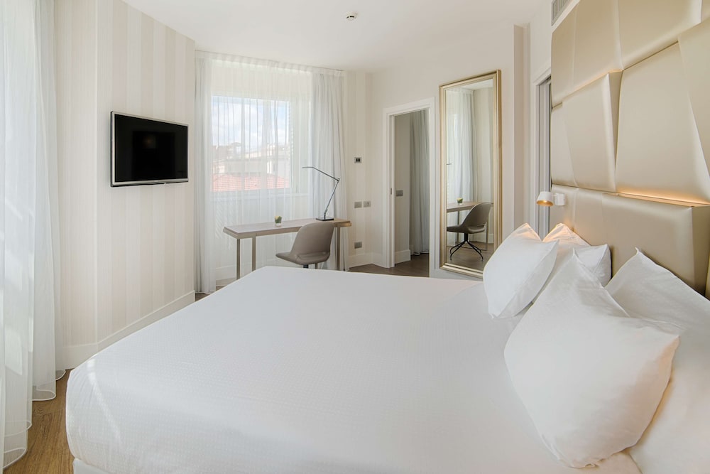 Junior Suite (Extra Bed 3 adults) photo 3