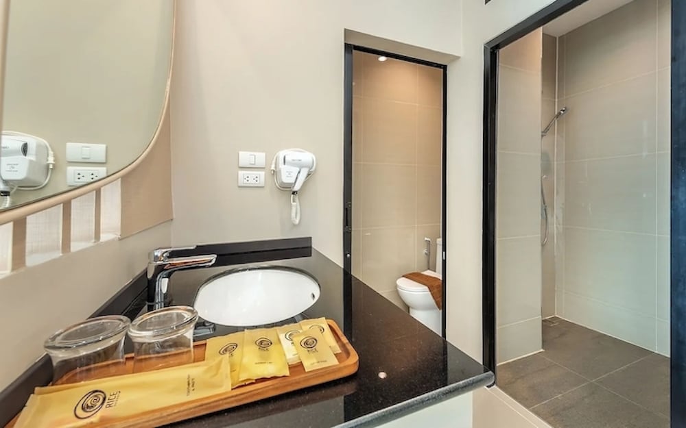 Deluxe Room Panoramic View - Photo 5