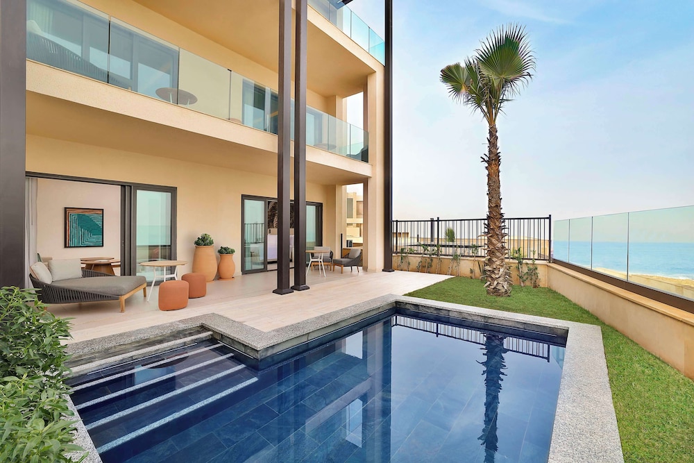 Junior Suite, 1 King Bed (Plunge Pool)