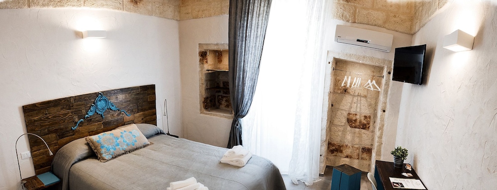 Suite, Tower