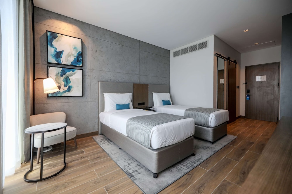 Deluxe Room, 1 Twin Bed (Skyline View)