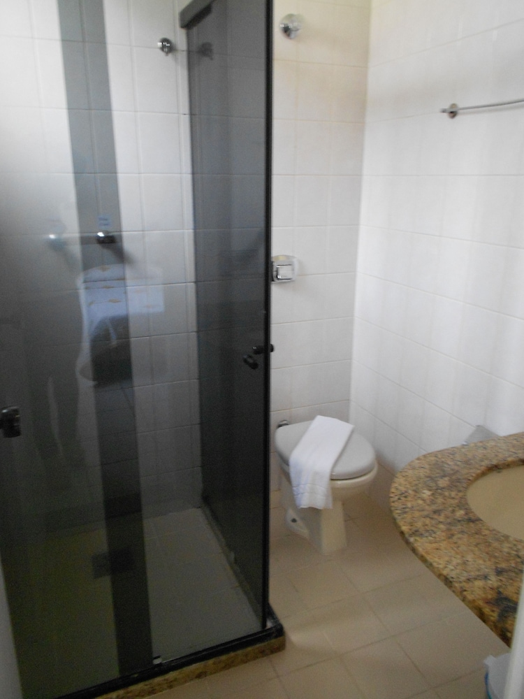 Standard Double or Twin Room - Photo 6