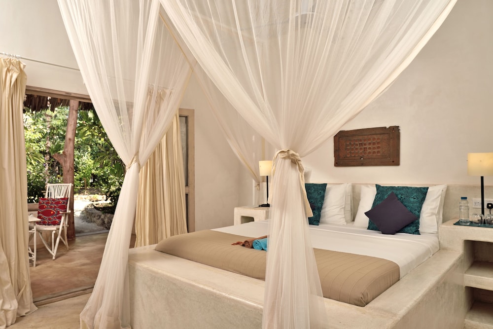 Comfort Double Room, 1 King Bed, Sea View, Poolside