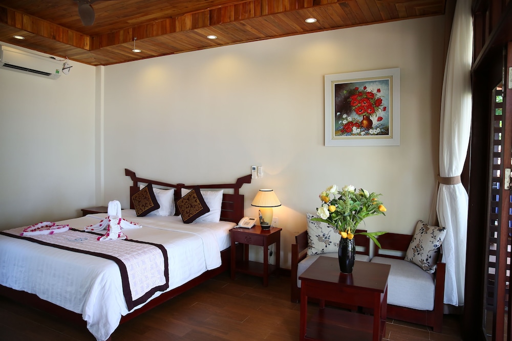 Beachfront Double Room photo 1