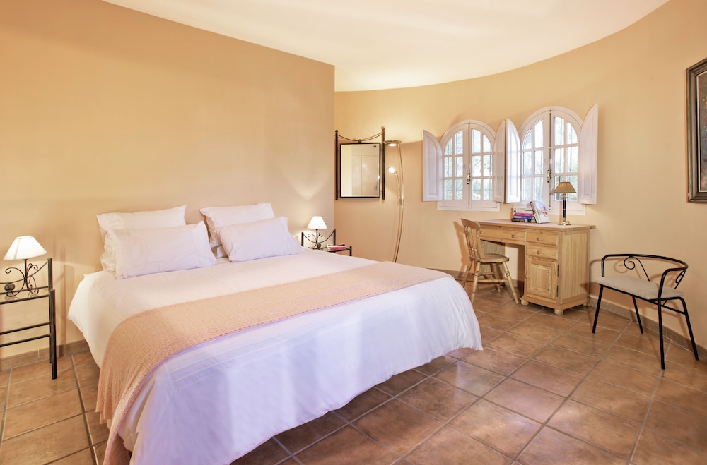 Deluxe Duplex, 3 Bedrooms, Sea View