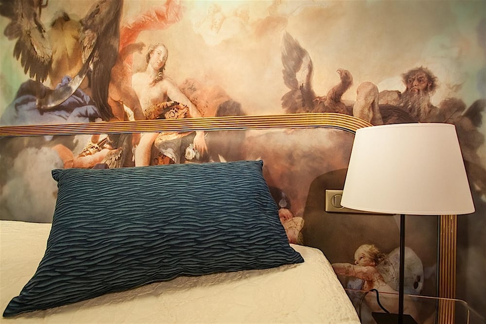 Double Room (Cosy - with attic or courtyard view) - Photo 7