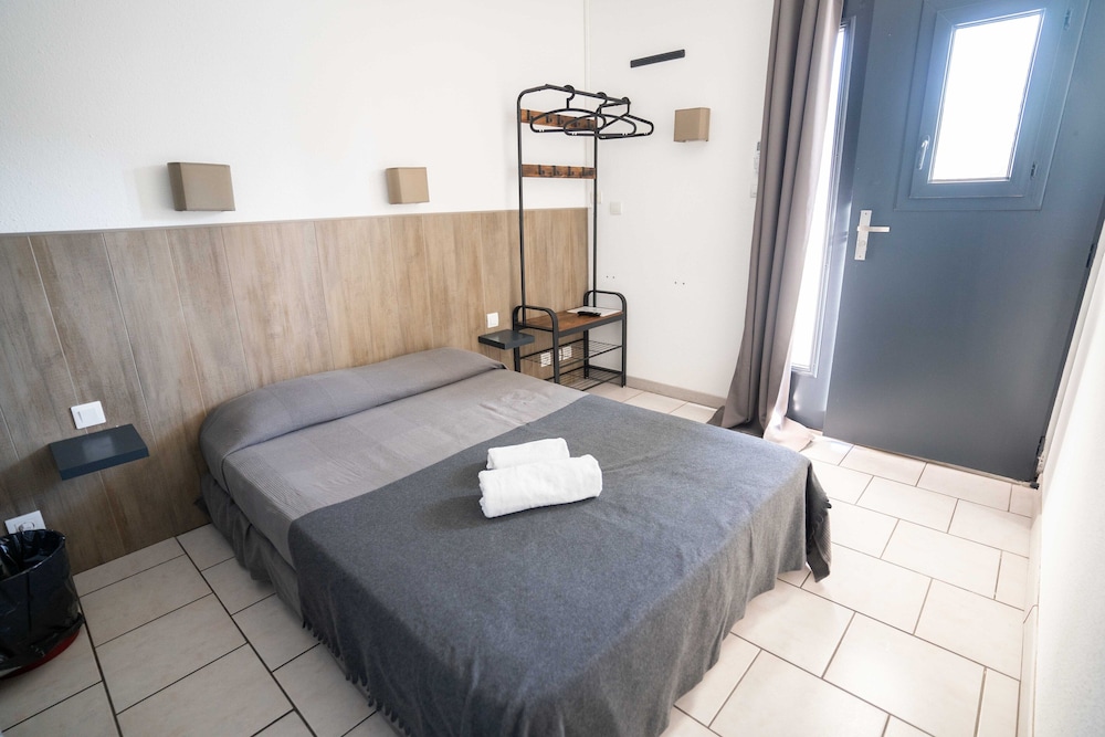 Double Room, 1 Double Bed, Pool View (Taille S) photo 3