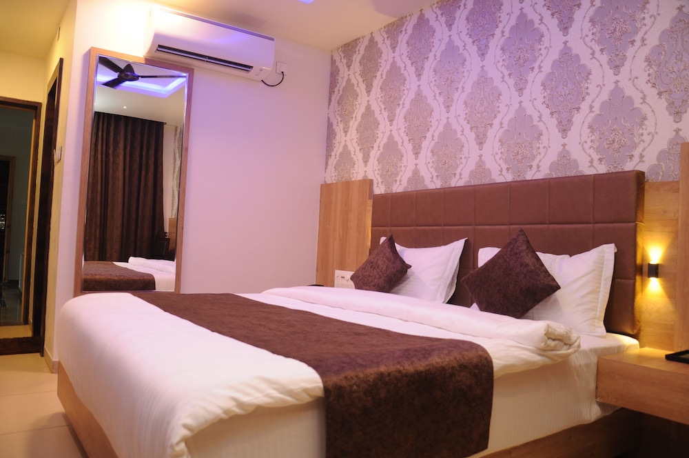 Deluxe Room - Photo 1