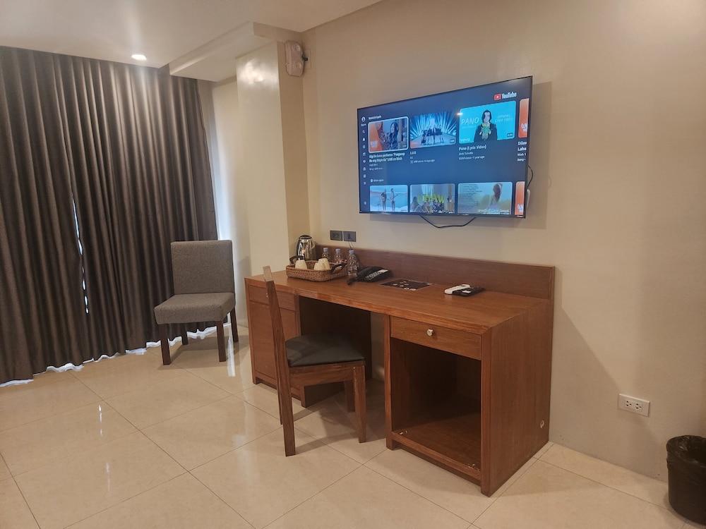 Deluxe Triple Room photo 3