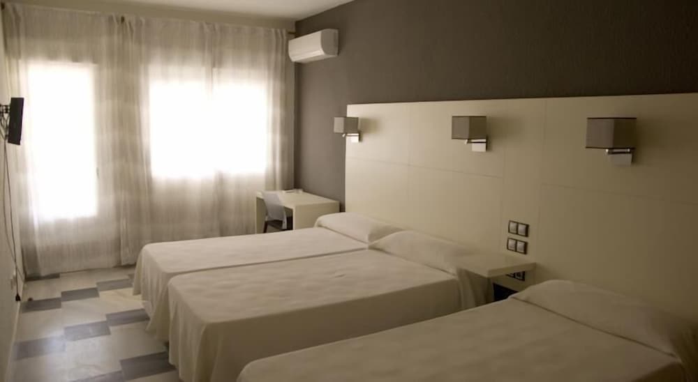 Triple Room photo 3