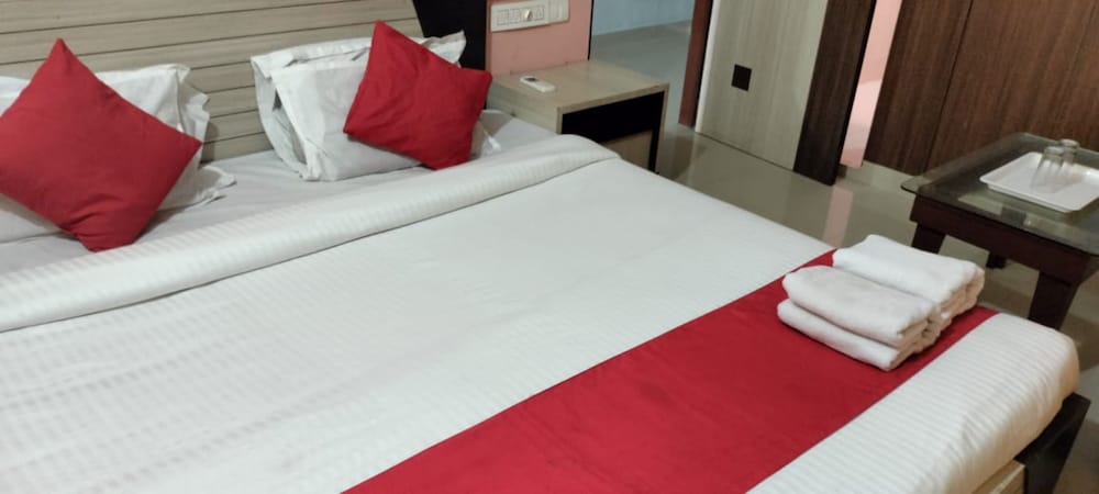 Deluxe Double Room, City View