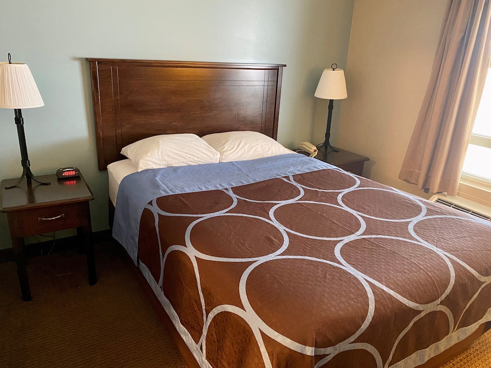 Suite, 1 Queen Bed with Sofa bed, Non Smoking - Photo 2