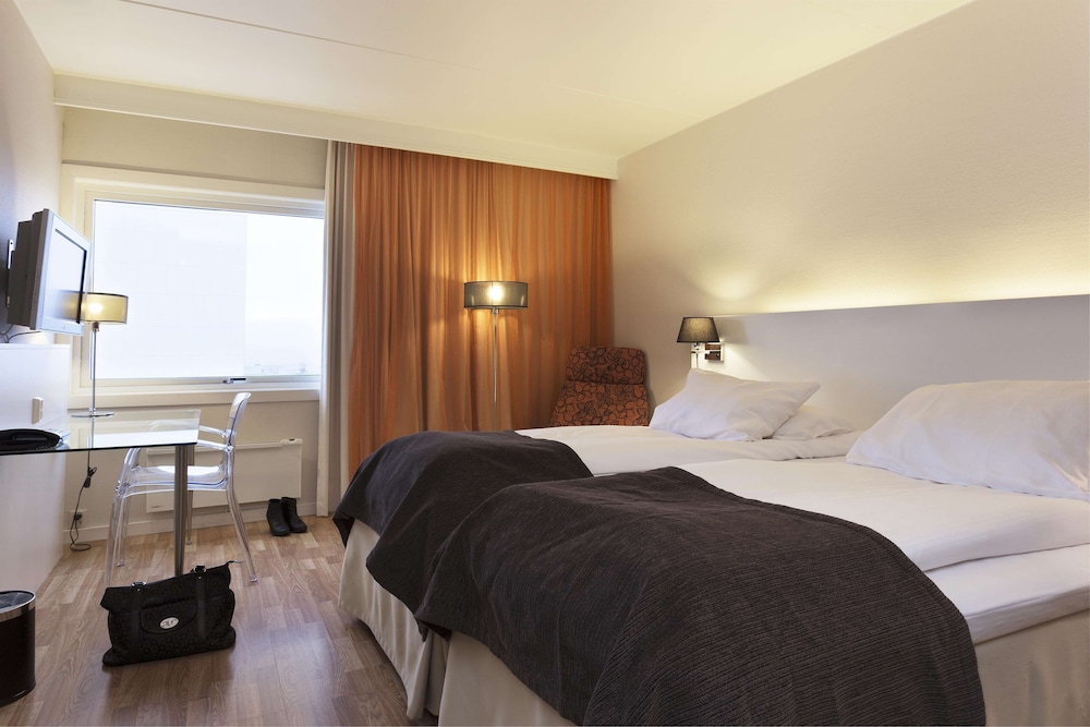 Twin Room - Photo 3