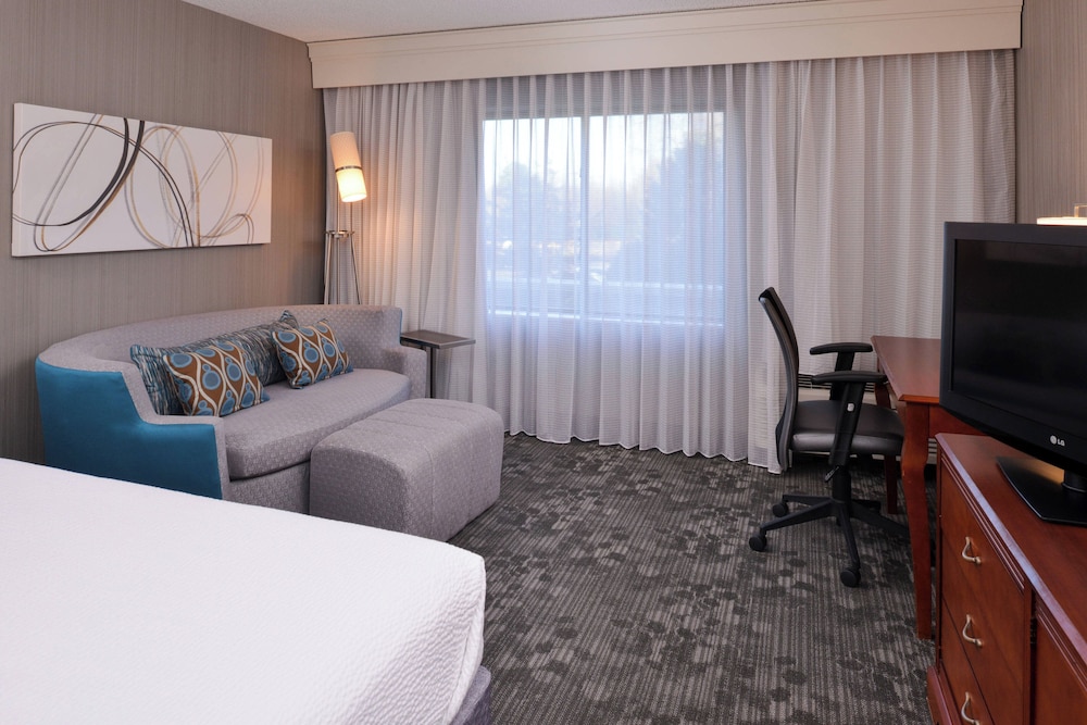 Room, Multiple Beds