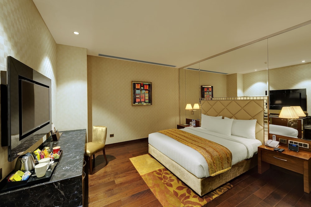Niranta Suite photo 1