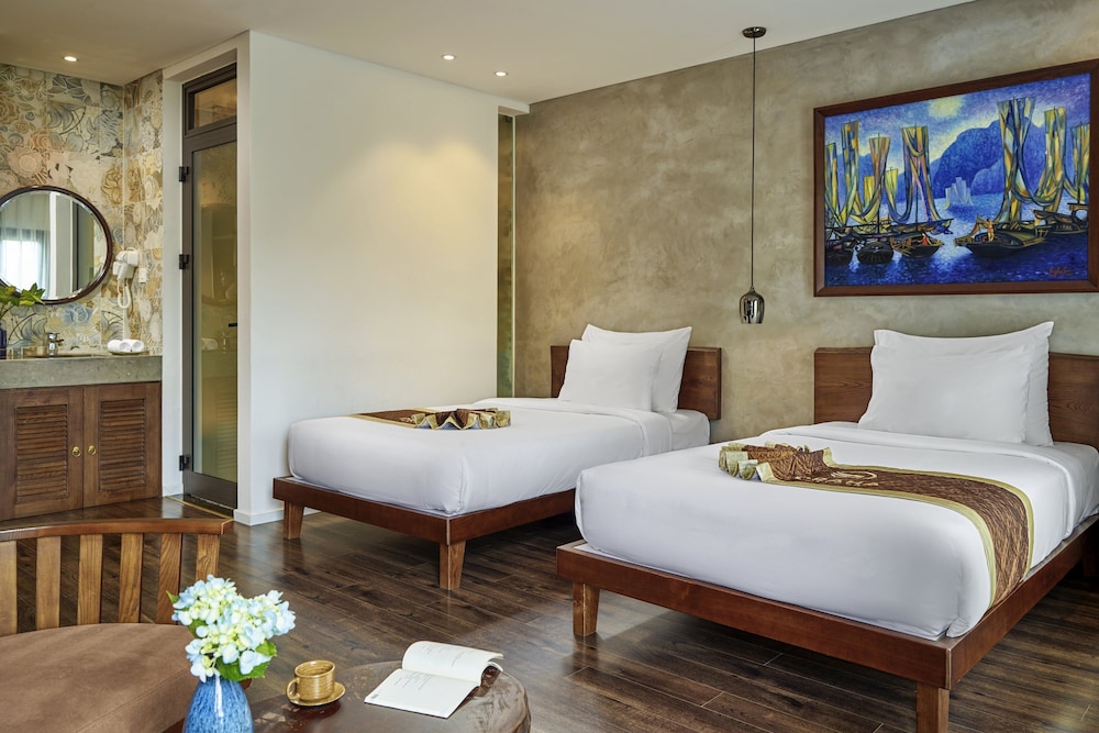 Deluxe Twin Room, 2 Twin Beds, Balcony, Mountain View