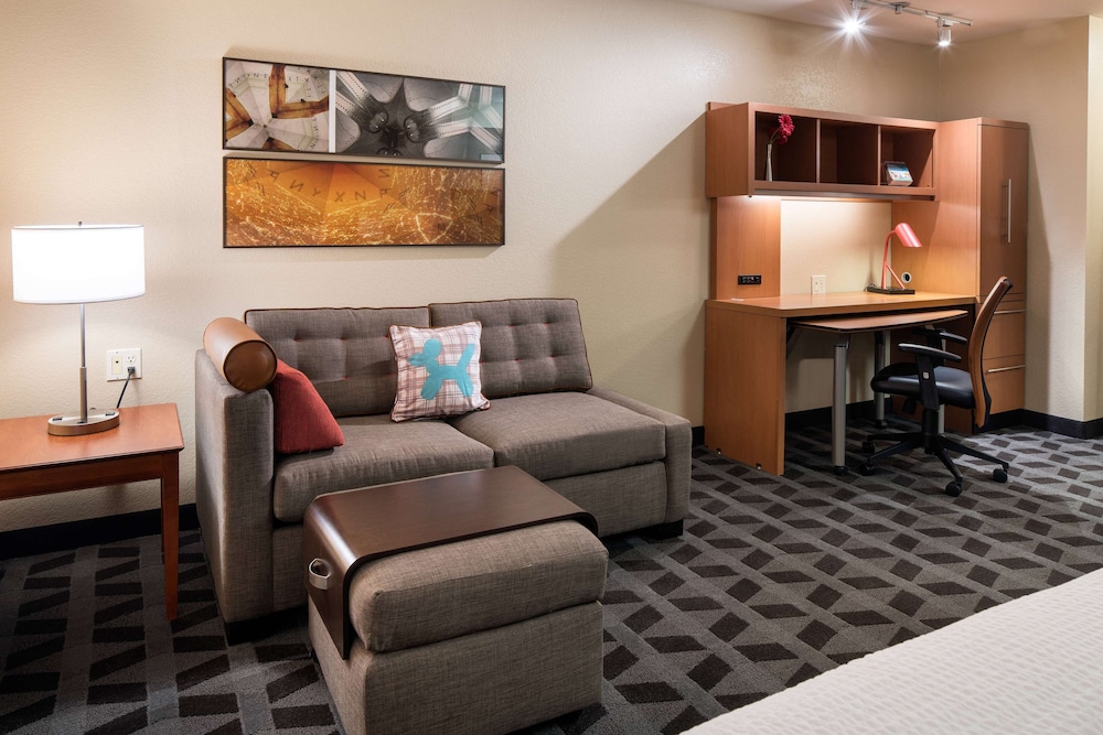 Studio, 1 Queen Bed with Sofa bed, Accessible (Hearing) - Photo 1