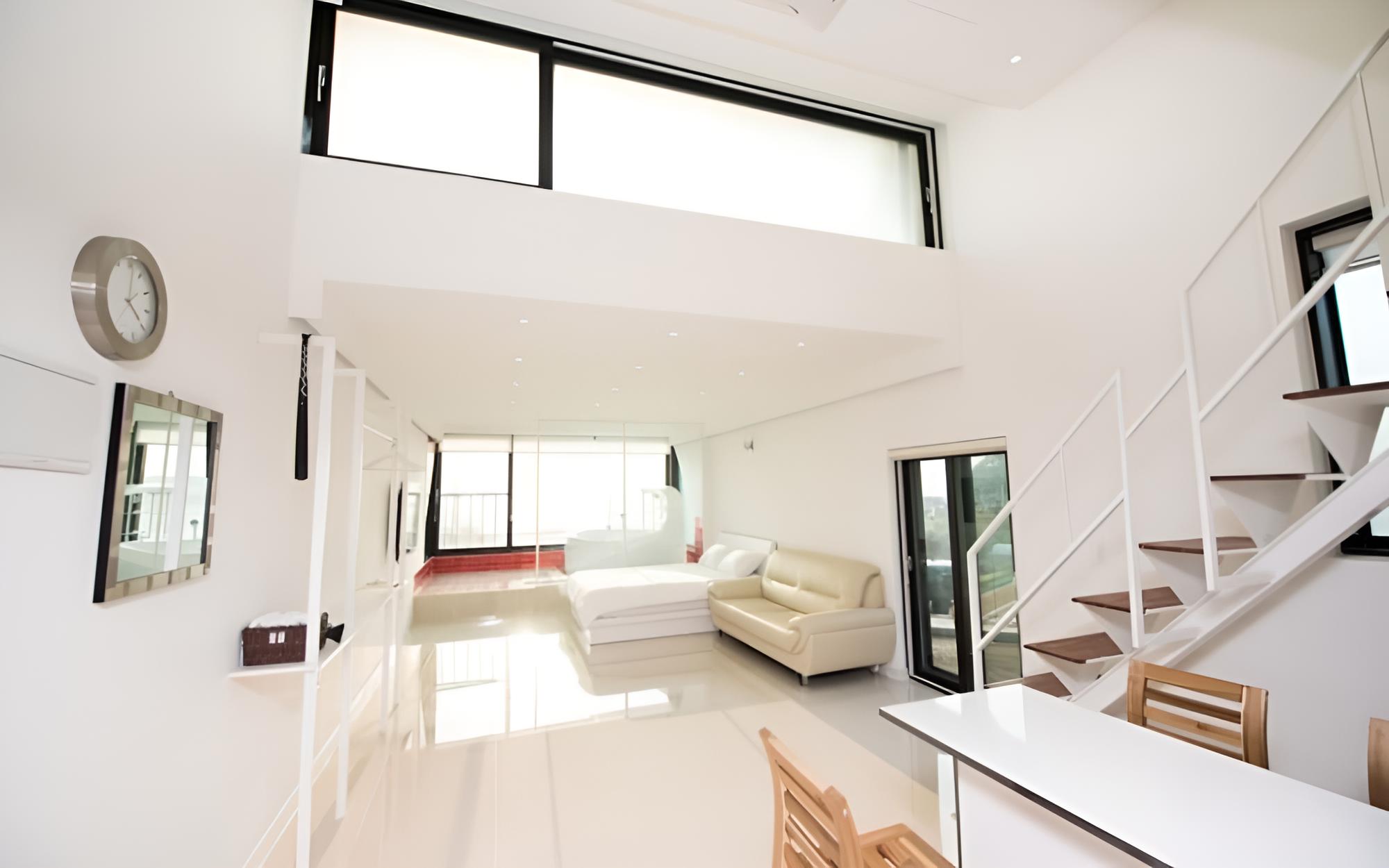 Room (POOLVILLA 202)