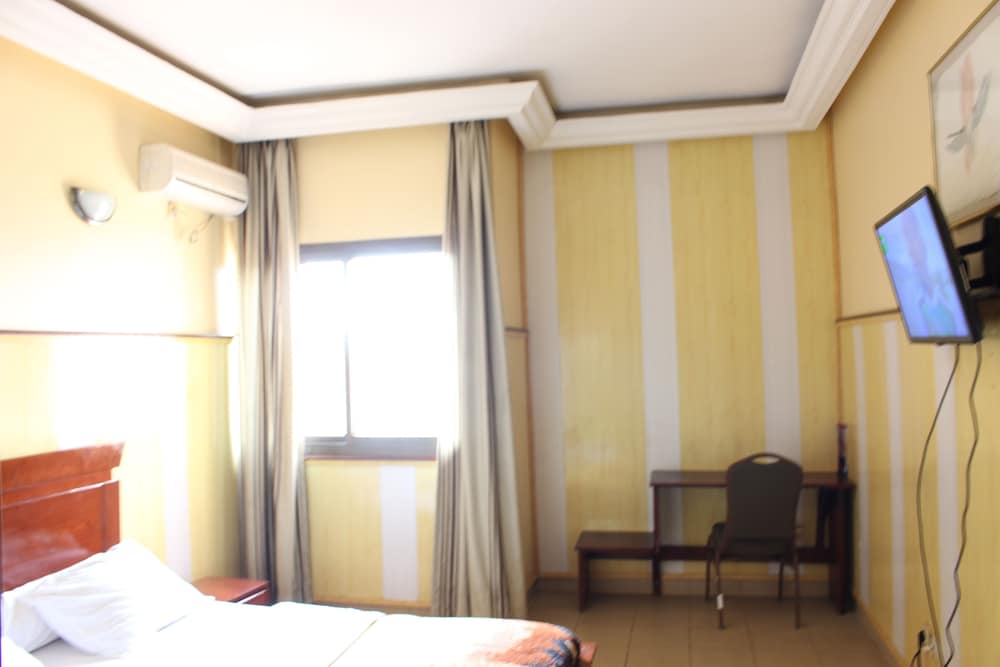 Single Room photo 2