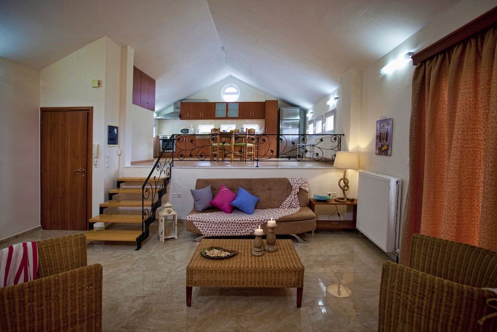 Duplex, 1 Bedroom, Balcony