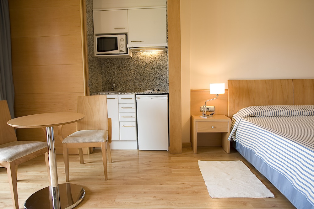 Double Room - Photo 8