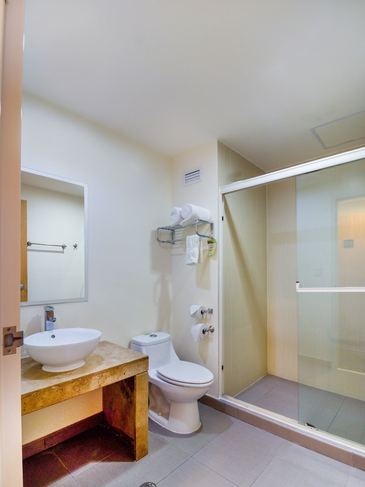 Business Room photo 3