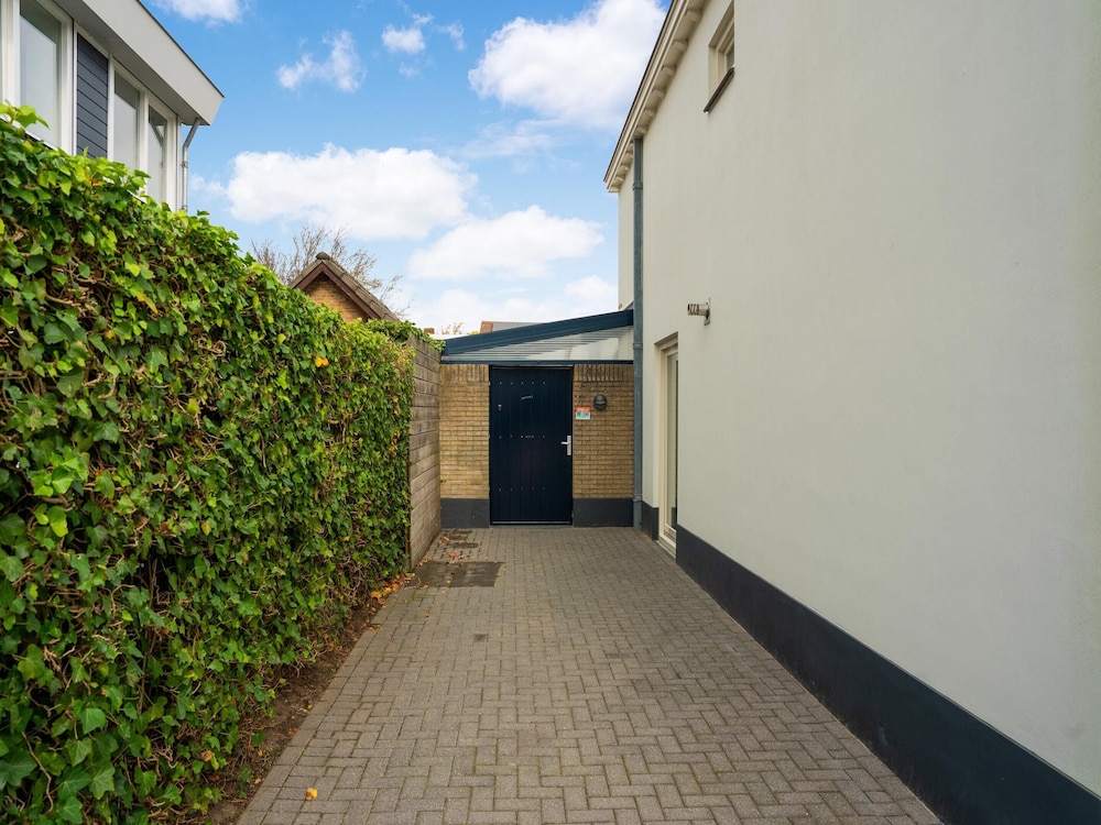 House photo 2