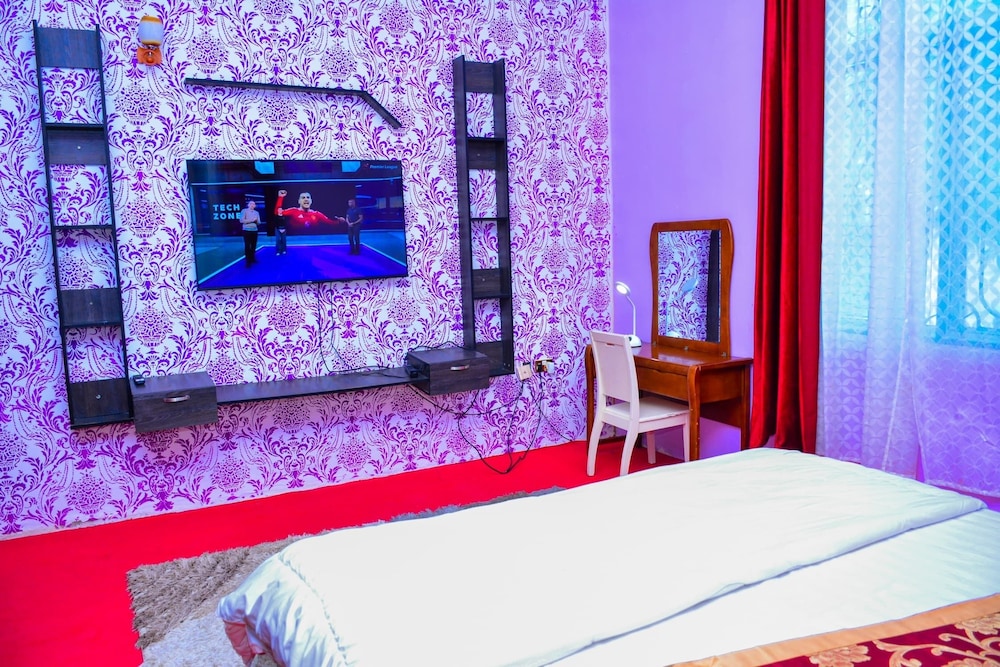 Executive Suite photo 2