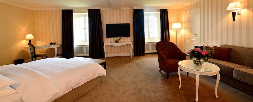 Junior Suite, Lake View photo 2