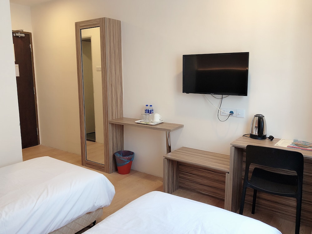 Business Twin Room photo 2