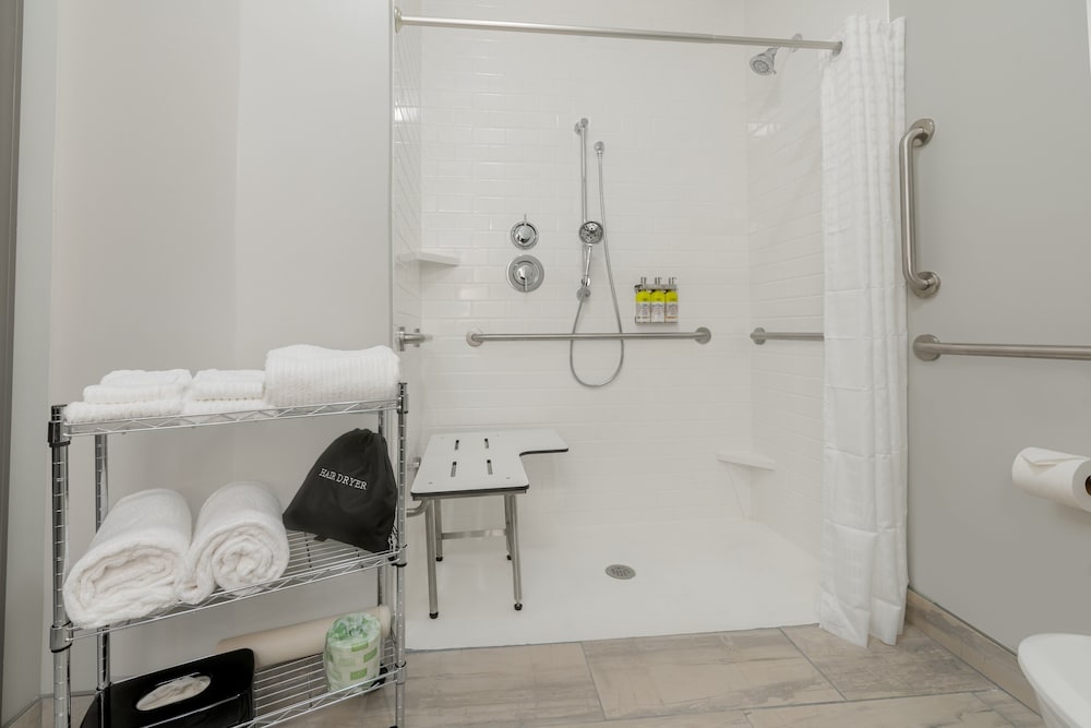 Studio Suite, 1 King Bed, Accessible (Mobil Tub)