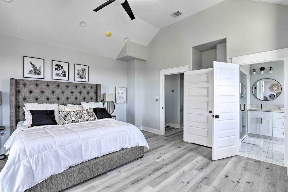 House (4 Bedrooms) photo 1