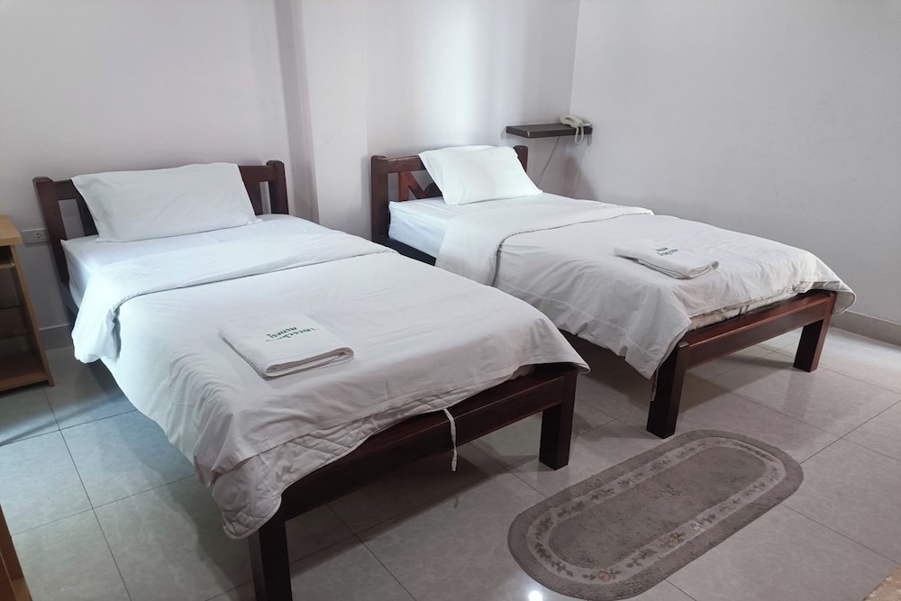 Standard Twin Room photo 2