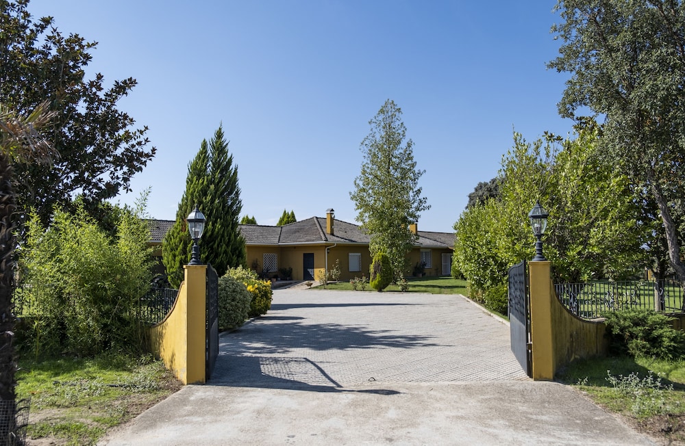 Deluxe Cottage