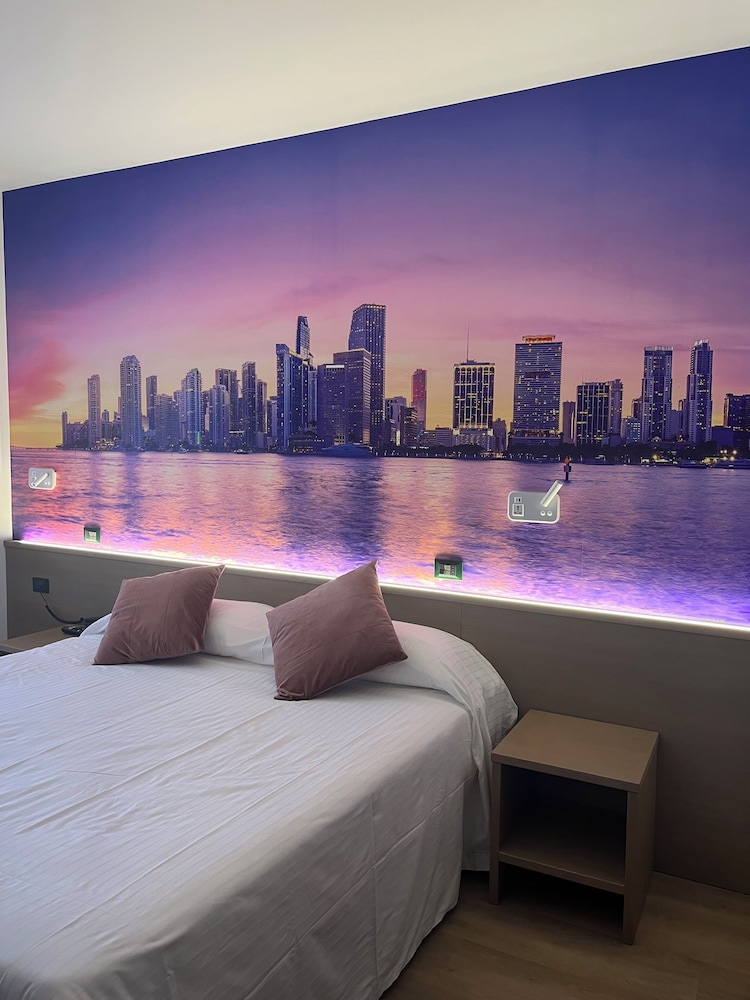 Deluxe Quadruple Room, Non Smoking