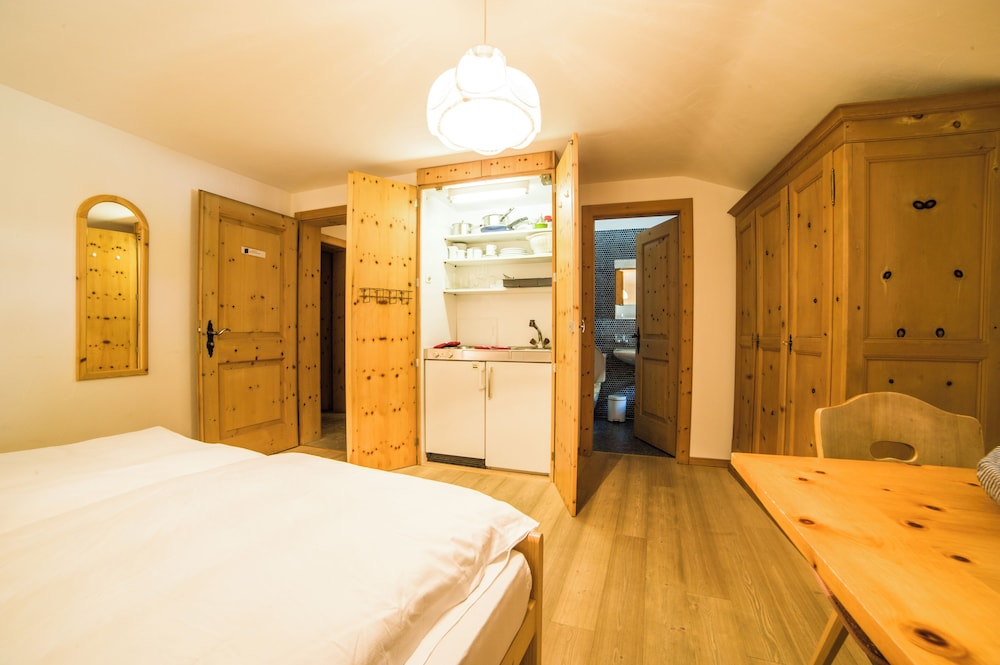 Classic Double Room photo 3
