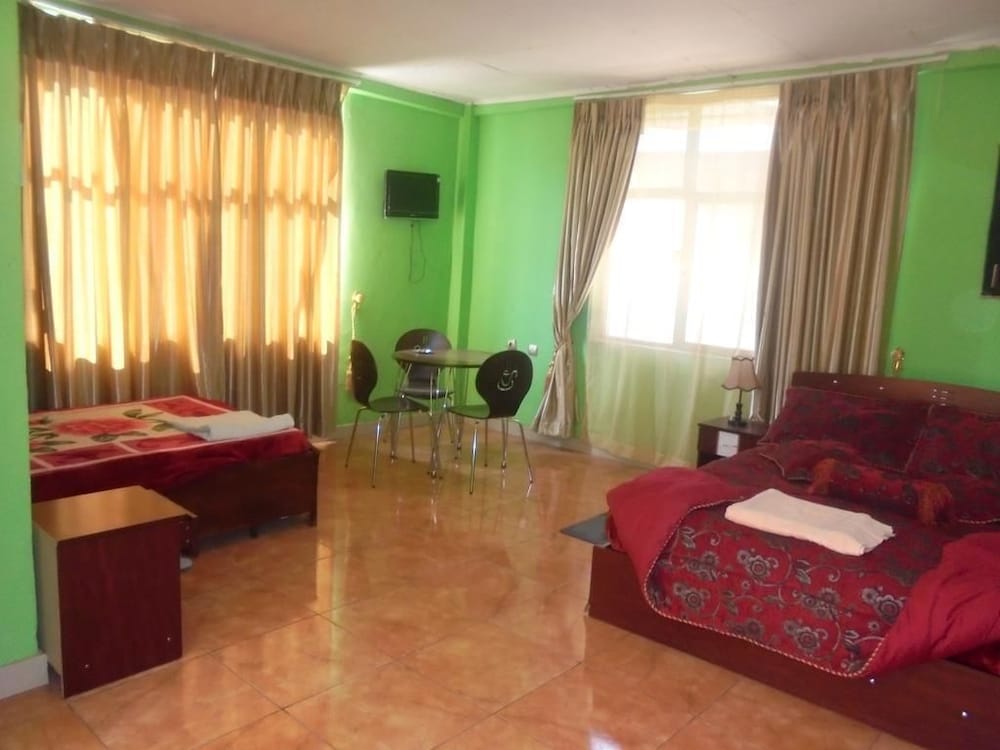 Basic Double Room photo 3