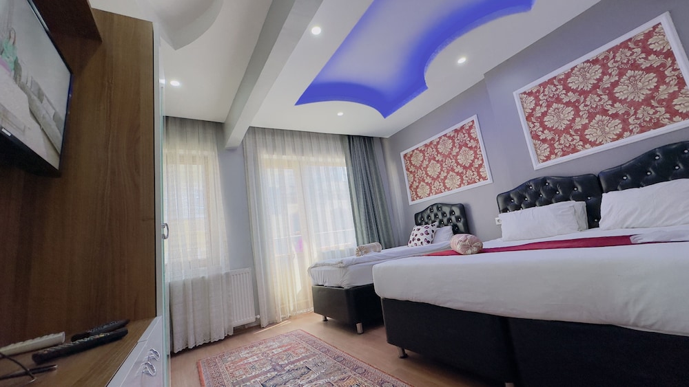 Standard Triple Room photo 2