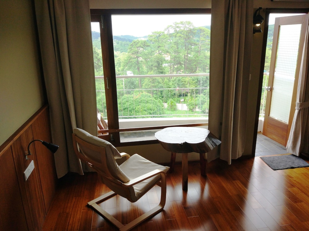 Deluxe Twin Room, 2 Twin Beds, Mountain View photo 2